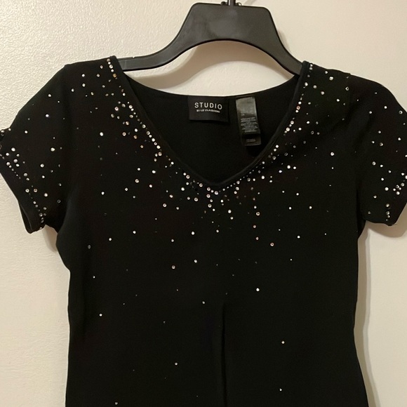 Top - Picture 4 of 4